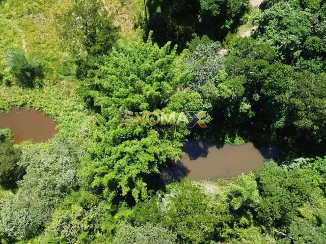 Sítio com 17000m² 2 quartos e 1 banheiro, à venda, no bairro Área Rural de Itapetininga em Itapetininga