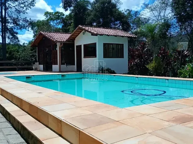 Sítio com 5195m² 7 quartos e 6 banheiros, à venda, no bairro Granja Mafra em Teresópolis