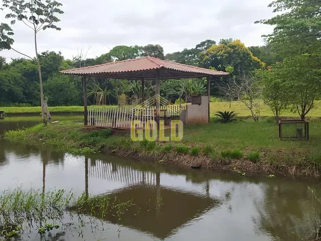 Sítio com 71000m² 3 quartos e 2 banheiros, à venda, no bairro Chalé em Ibiporã