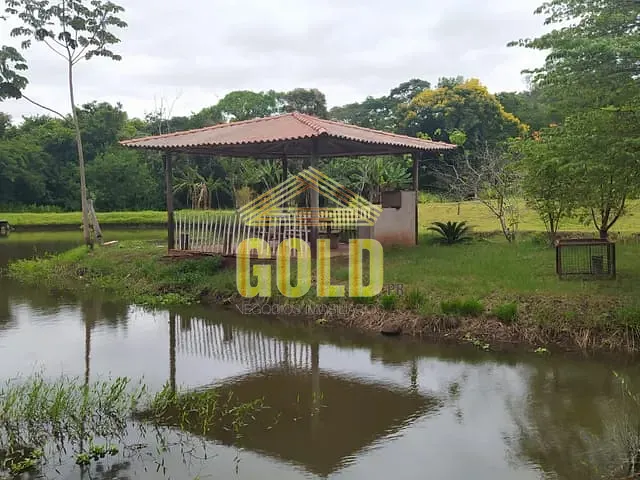 Sítio com 71000m² 3 quartos e 2 banheiros, à venda, no bairro Chalé em Ibiporã