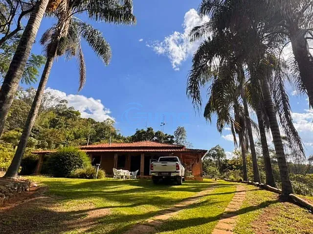 Sítio com 11000m² 4 quartos e 4 banheiros, à venda, no bairro PEDRA em Pedra Bela