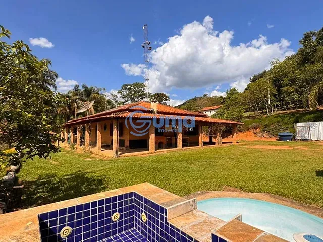 Sítio com 11000m² 4 quartos e 4 banheiros, à venda, no bairro PEDRA em Pedra Bela