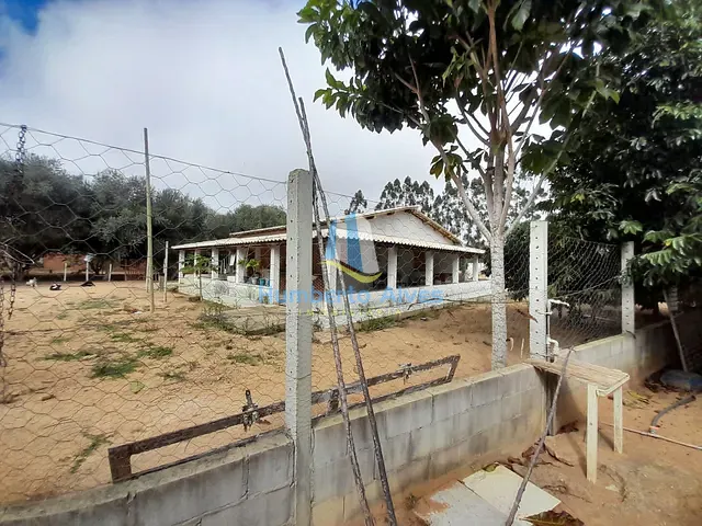 Sítio com 120m² 3 quartos e 2 banheiros, à venda, no bairro Lagoa das Flores em Vitória da Conquista