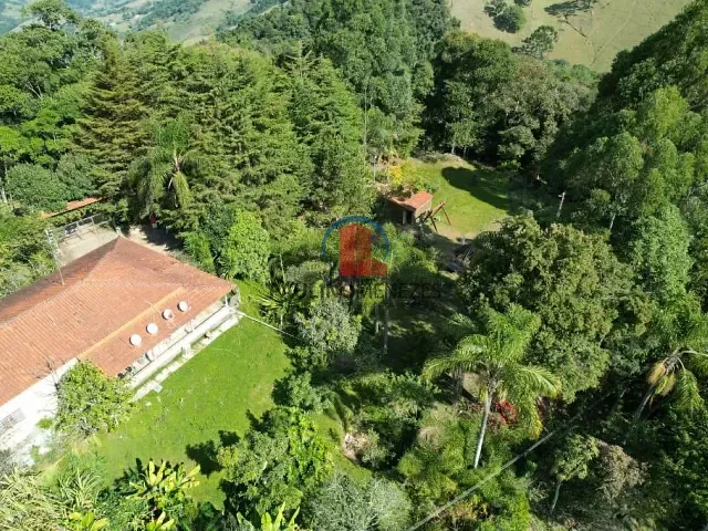 Sítio com 30000m², à venda, no bairro Centro em Itapeva de Minas