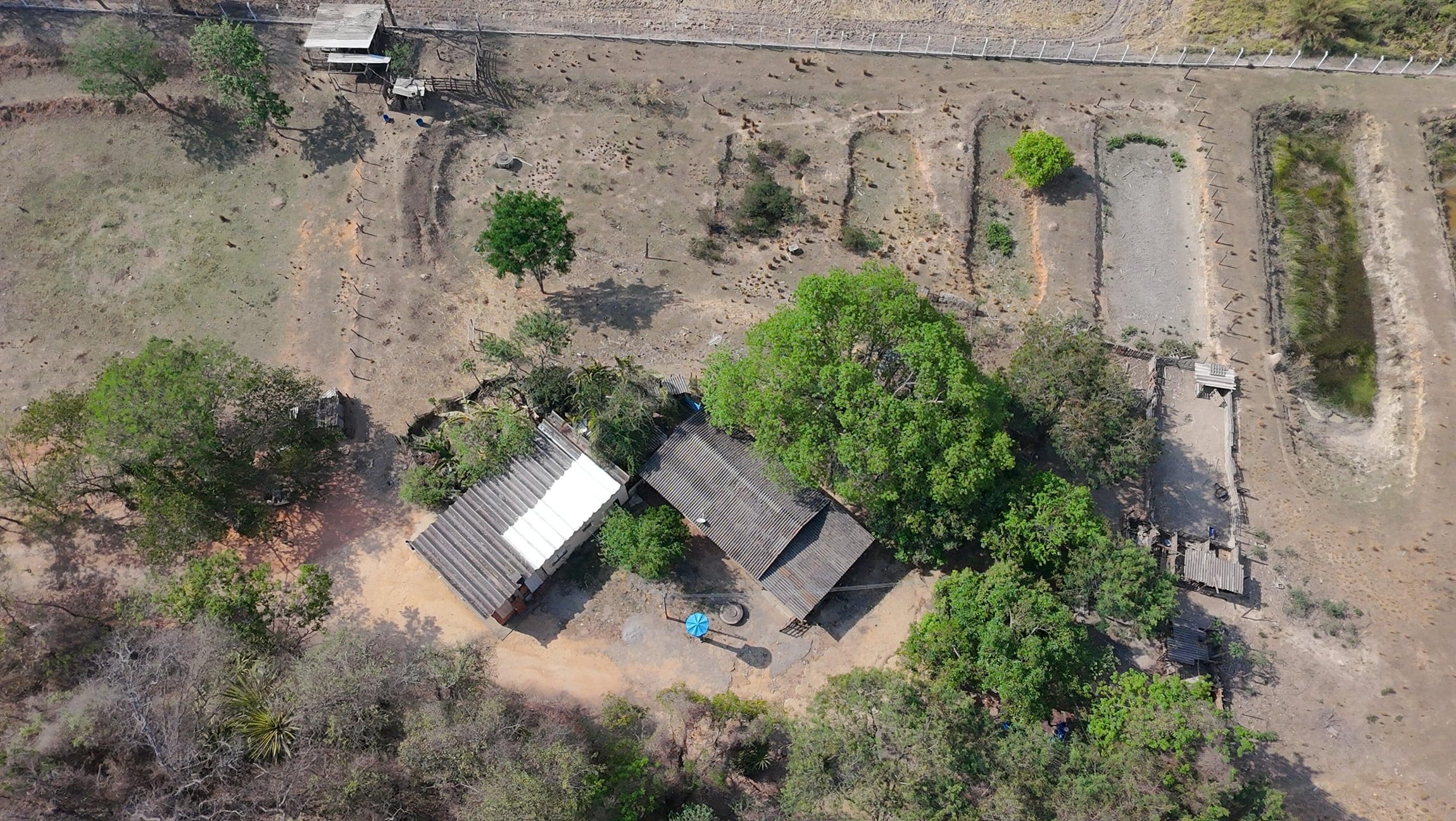 Chácara à venda com 2 quartos, 72600m² - Foto 15