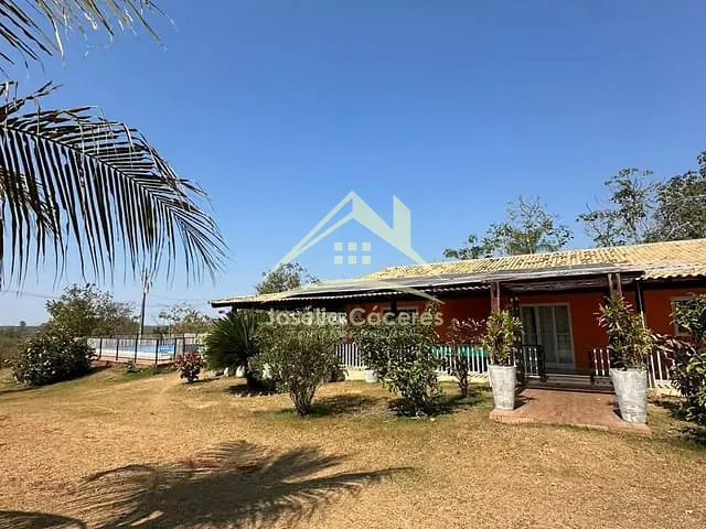 Sítio com 20000m² 4 quartos e 5 banheiros, à venda, no bairro Despraiado em Cuiabá