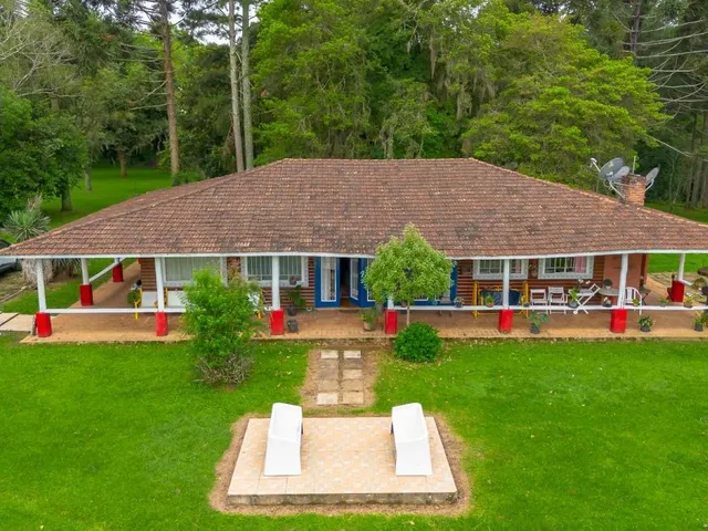 Sítio 4 quartos e 2 banheiros, à venda, no bairro S/N em Lapa
