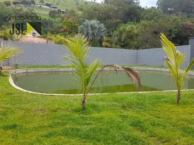 Sítio com 168000m² 2 quartos e 2 banheiros, à venda, no bairro Registro em Taubaté