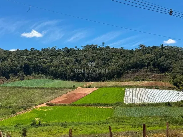 Sítio com 250000m², à venda, no bairro Vieira em Teresópolis
