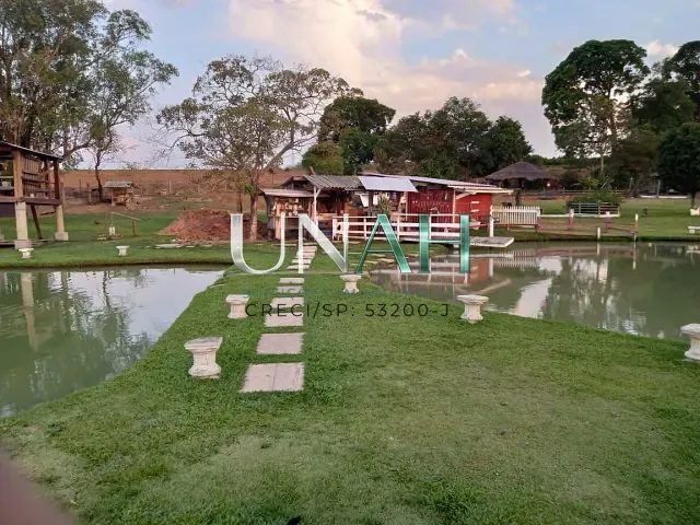 Sítio 4 quartos e 2 banheiros, à venda, no bairro Área Rural de Jaguariúna em Jaguariúna