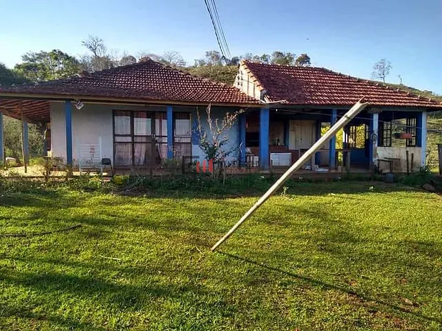 Sítio com 160m² 3 quartos e 2 banheiros, à venda, no bairro Área Rural de Londrina em Londrina