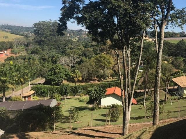 Sítio com 7619m² 5 quartos e 10 banheiros, à venda, no bairro Residencial Moenda em Itatiba