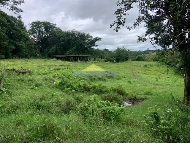 Sítio com 44237600000m² 3 quartos e 2 banheiros, à venda, no bairro Bela Vista em Capivari