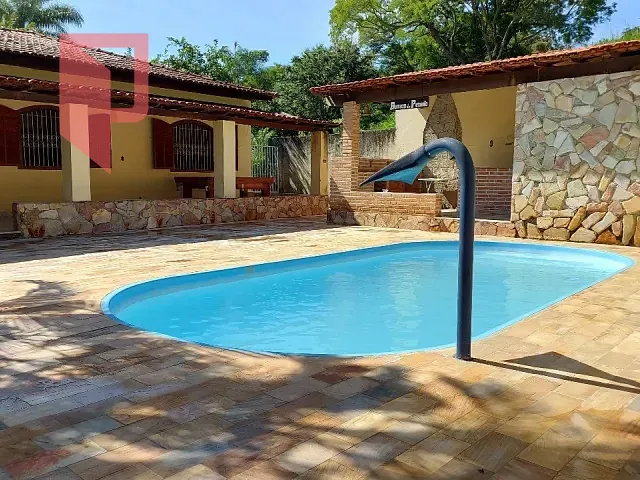 Sítio com 1340m² 4 quartos e 2 banheiros, à venda, no bairro Bonanza em Santa Luzia