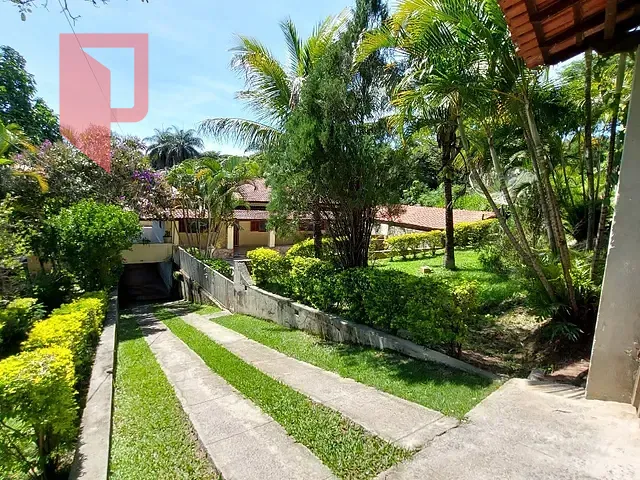Sítio com 1340m² 4 quartos e 2 banheiros, à venda, no bairro Bonanza em Santa Luzia