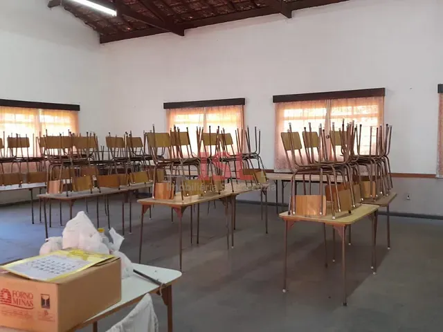 Sítio com 1677m² 1 quarto e 1 banheiro, à venda, no bairro Chácaras Campos Elíseos em Campinas