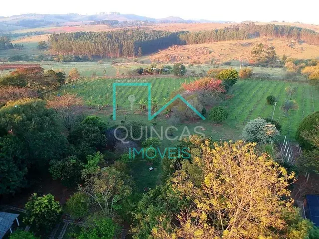 Sítio com 40000m² 3 quartos e 4 banheiros, à venda, no bairro Pedregulho em Itu