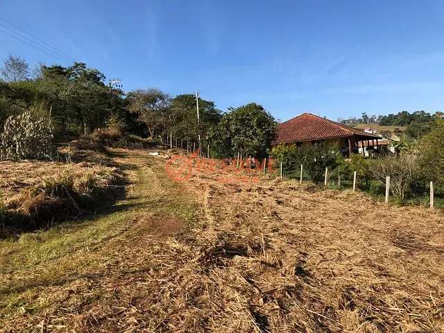 Sítio com 20000m² 1 quarto e 1 banheiro, à venda, no bairro CAPOEIRINHA em Guararema