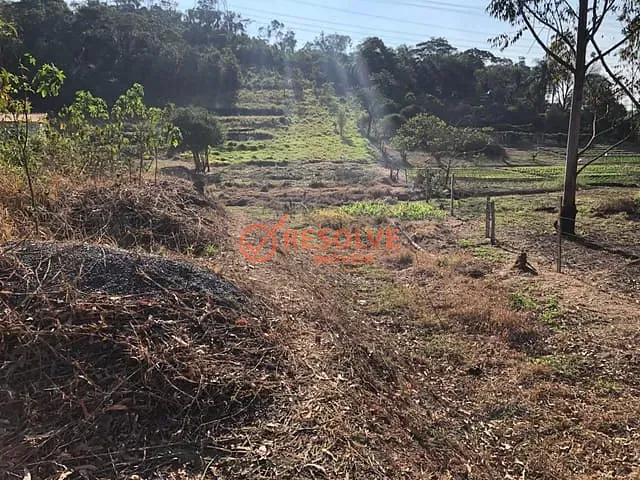 Sítio com 20000m² 1 quarto e 1 banheiro, à venda, no bairro CAPOEIRINHA em Guararema