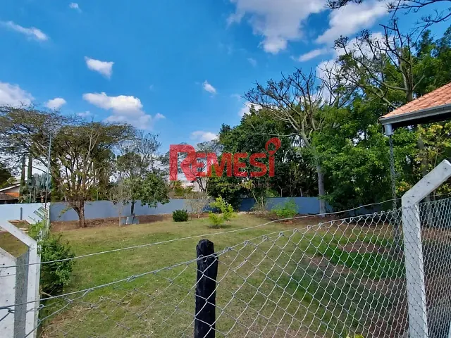 Sítio com 750m² 2 quartos e 2 banheiros, à venda, no bairro Jardim Flamboyant II em Boituva