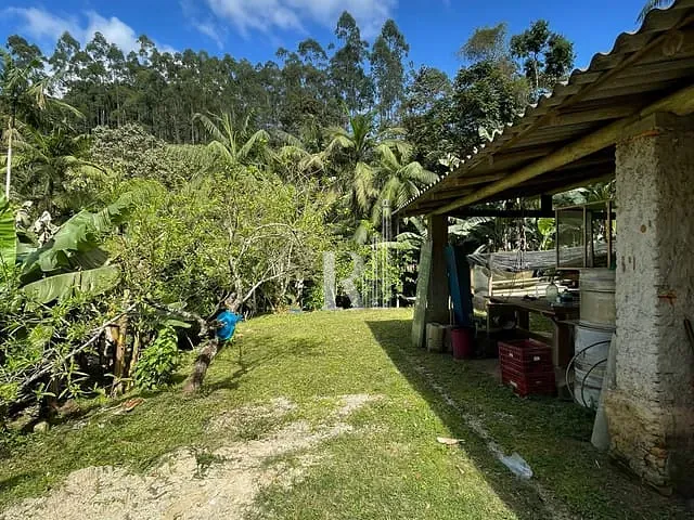 Sítio com 40000m² 3 quartos e 1 banheiro, à venda, no bairro Oliveira  em Tijucas