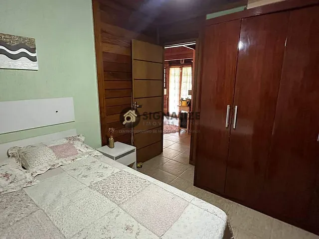 Sítio com 908m² 3 quartos e 3 banheiros, à venda, no bairro Barra de Macaé em Macaé