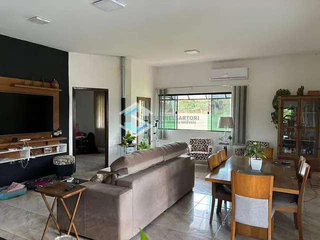 Sítio com 51962m² 4 quartos e 4 banheiros, à venda, no bairro Ouro Grande em Jacarezinho