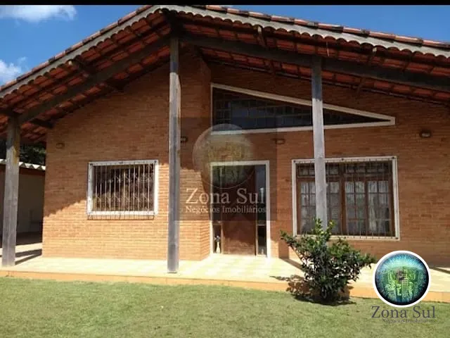 Sítio com 200m² 3 quartos e 3 banheiros, à venda, no bairro Parque Recreio Mirante em São Roque