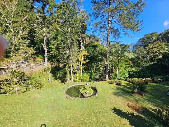 Sítio com 20000m² 5 quartos e 4 banheiros, à venda, no bairro Theodoro de Oliveira em Nova Friburgo
