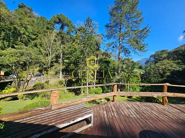 Sítio com 20000m² 5 quartos e 4 banheiros, à venda, no bairro Theodoro de Oliveira em Nova Friburgo