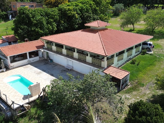 Sítio com 5000m² 2 quartos e 3 banheiros, à venda, no bairro Alpes Suiço em Piracicaba