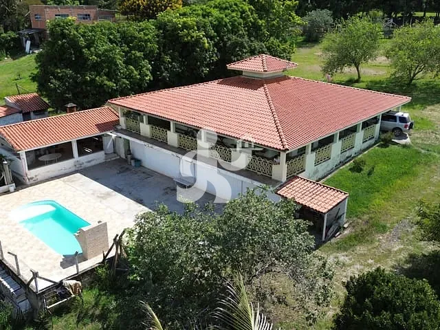 Sítio com 5000m² 2 quartos e 3 banheiros, à venda, no bairro Alpes Suiço em Piracicaba