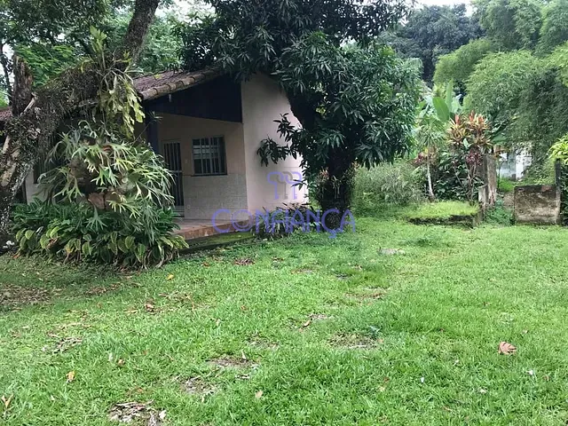 Sítio com 10500m² 5 quartos e 5 banheiros, à venda, no bairro Parque Dom Pedro II em Magé