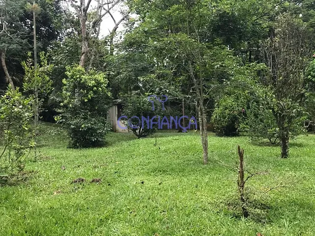 Sítio com 10500m² 5 quartos e 5 banheiros, à venda, no bairro Parque Dom Pedro II em Magé