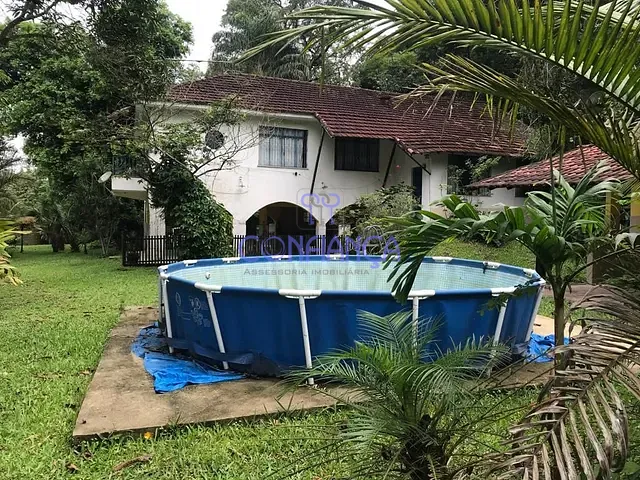 Sítio com 10500m² 5 quartos e 5 banheiros, à venda, no bairro Parque Dom Pedro II em Magé