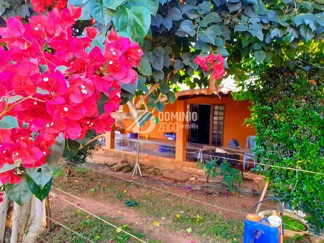 Sítio com 45000m² 3 quartos e 2 banheiros, à venda, no bairro Zona Rural em Uberaba