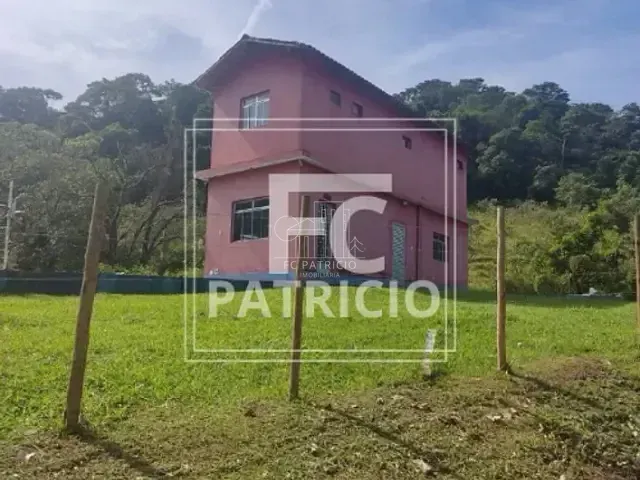 Sítio com 50000m² 10 quartos e 6 banheiros, à venda, no bairro Parada Modelo em Guapimirim