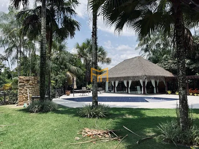 Sítio com 8000m² 4 quartos e 7 banheiros, à venda, no bairro Benfica  em Benevides