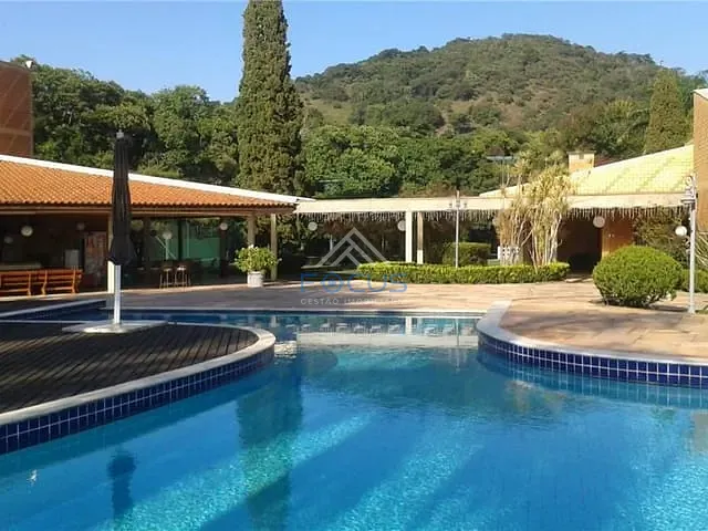 Sítio com 40000m² 3 quartos e 3 banheiros, à venda, no bairro Santa Clara em Jundiaí