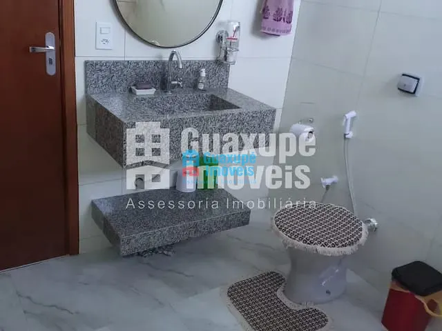 Sítio 4 quartos e 3 banheiros, à venda, no bairro Bairro Ferraz em GUAXUPÉ