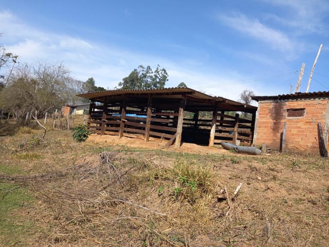 Sítio 2 quartos e 2 banheiros, à venda, no bairro jacutinga em Santana do Riacho