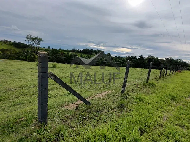 Sítio com 60500m² 4 quartos e 2 banheiros, à venda, no bairro ribeirao fundo em Tietê