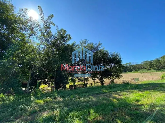 Sítio com 600m² 2 quartos e 2 banheiros, à venda, no bairro região de Ituverava em Ituverava