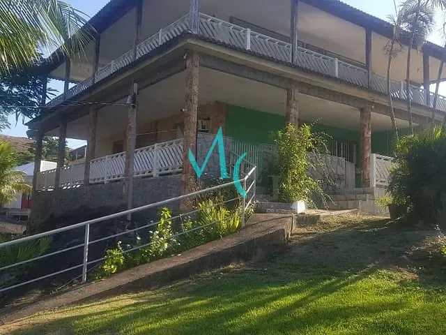 Sítio com 4500m² 3 quartos e 5 banheiros, à venda ou para alugar, no bairro Campo Grande em Rio de Janeiro