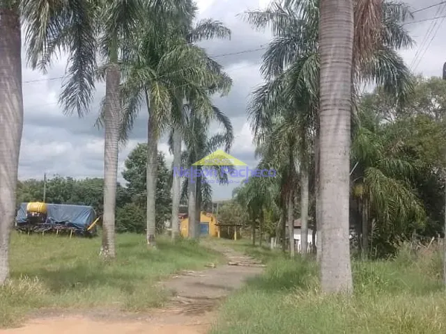 Sítio com 242000m² 4 quartos e 4 banheiros, à venda, no bairro Distrito Industrial em Capivari