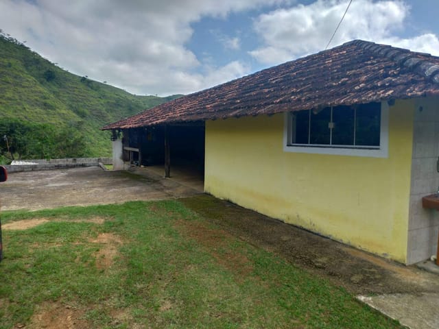 Foto do Sítio - Sitio com 2,8 Alqueires, com duas casas, três lagos e cachoeira em Ipiabas x Conservatória | OPEN HOUSE REAL ESTATE IMÓVEIS LTDA