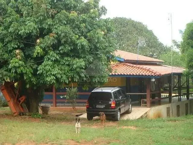 Sítio com 80600m² 2 quartos e 2 banheiros, à venda, no bairro Cardeal em Elias Fausto