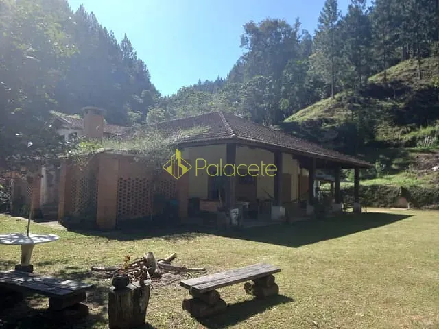 Sítio com 314600m² 8 quartos e 6 banheiros, à venda, no bairro Limoeiro em Natividade da Serra