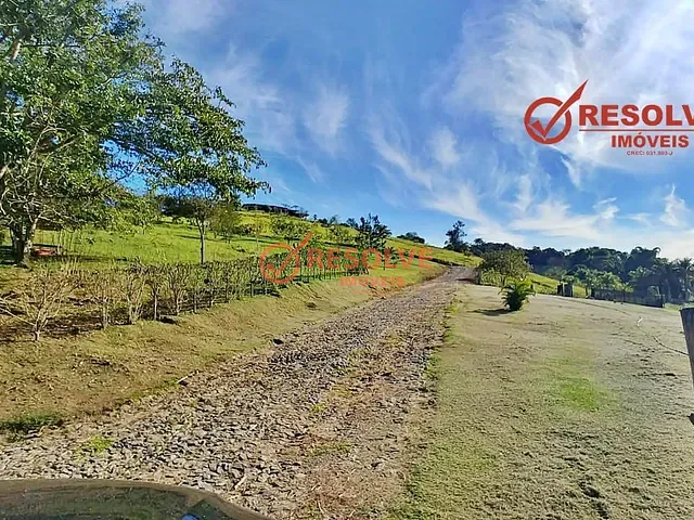 Sítio com 139000m² 3 quartos e 4 banheiros, à venda, no bairro MARACATU em Guararema