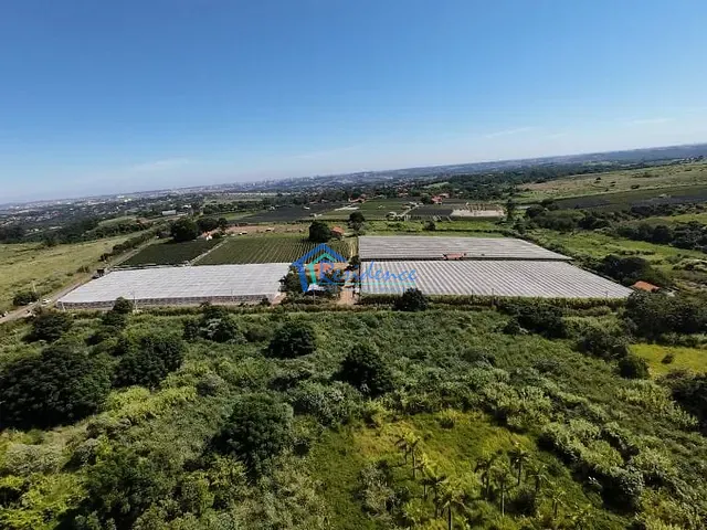 Sítio com 57300m², à venda, no bairro Chácaras Videiras de Itaici em Indaiatuba